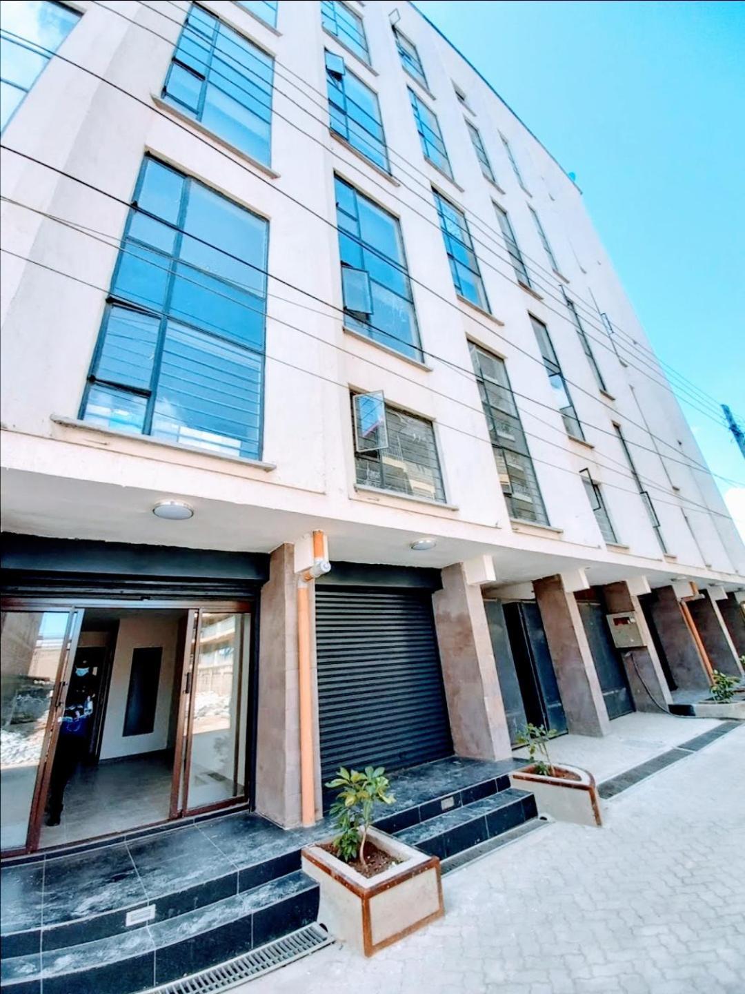 Lovely & Cozy Compact Studio Near Airport With Rooftop View Appartement Nairobi Buitenkant foto